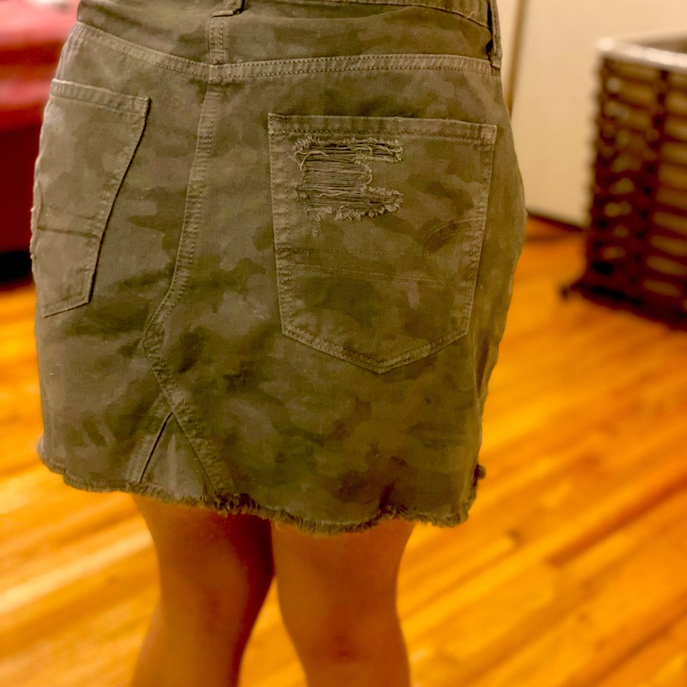 American Eagle camp skirt - Picture 2 of 2